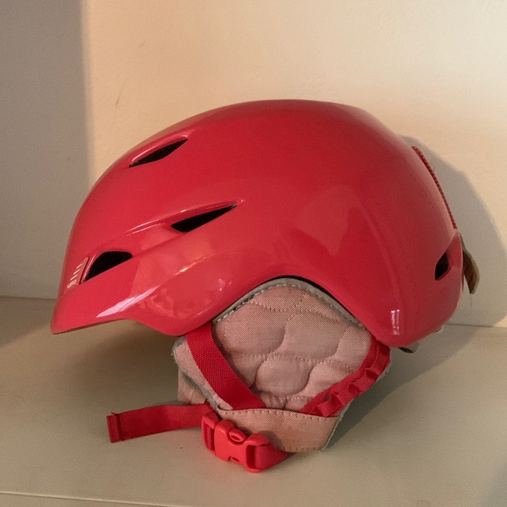 Giro Women’s Ski Helmet - Medium